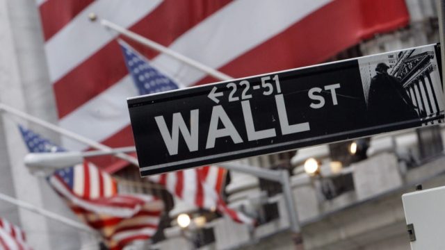 “The financial crisis”的图片搜索结果
