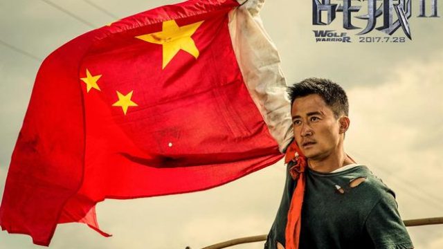 中国电影极力模仿好莱坞的套路，迎合美国人的口味，却无法克服文化认同的落差。