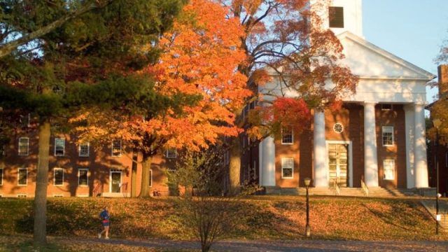 马萨诸塞州立大学阿姆赫斯特分校(University of Massachusetts Amherst)