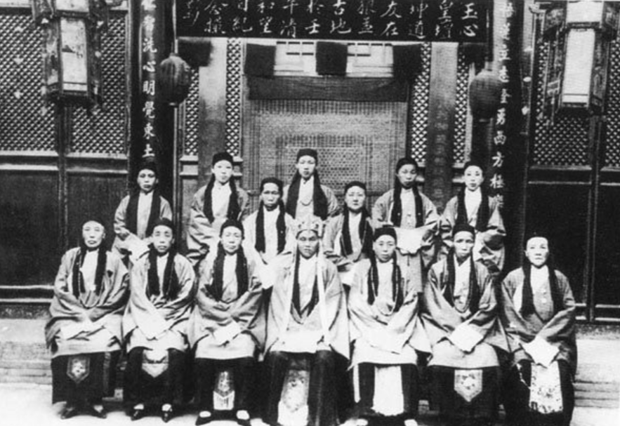 从义和团论极端民粹主义：以正义之名做愚昧之实，以救国之心行亡国之事