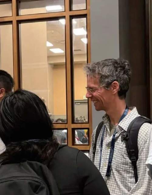 数学家汤涛专访王虹:破百年猜想,赴四十载之约 数学家汤涛专访王虹:破百年猜想,赴四十载之约