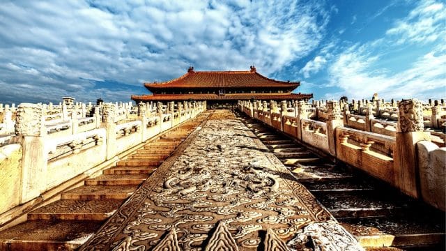 大历史观下的时代囚徒——读《万历十五年》有感